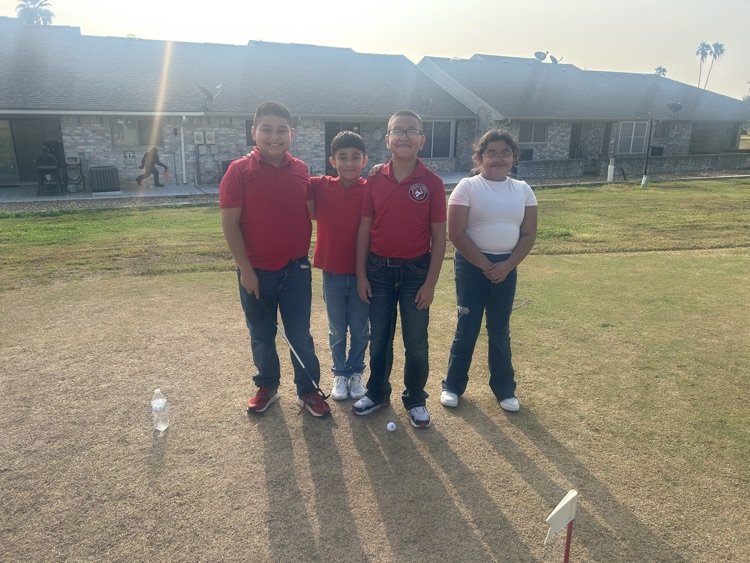 kids playing golf