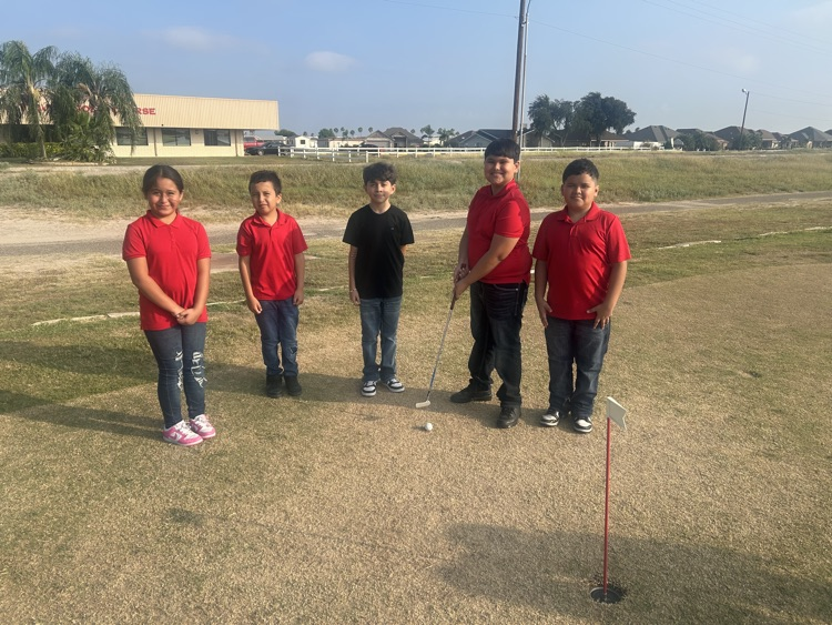 kids playing golf
