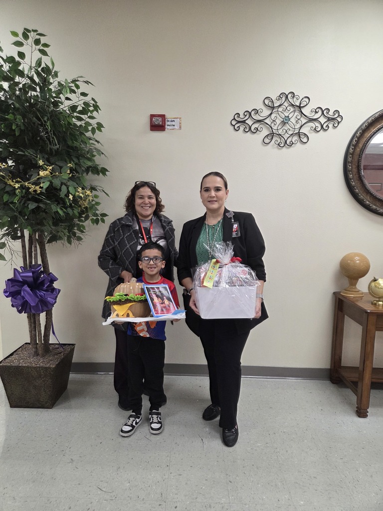 2nd place Mcdonalds Burger Book Character pumpkin-Devin Tanguma