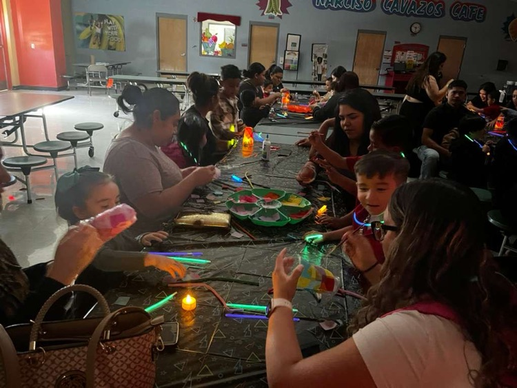 kids making lanterns 