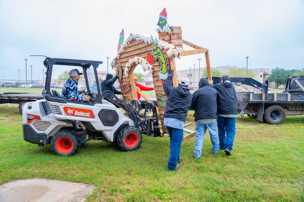 LJISD Christmas Preparation-11