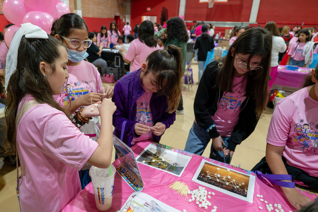 GIRLS IN STEM DAY