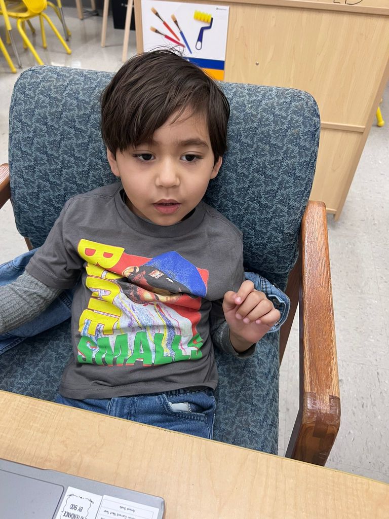 students wearing faborite artist shirt