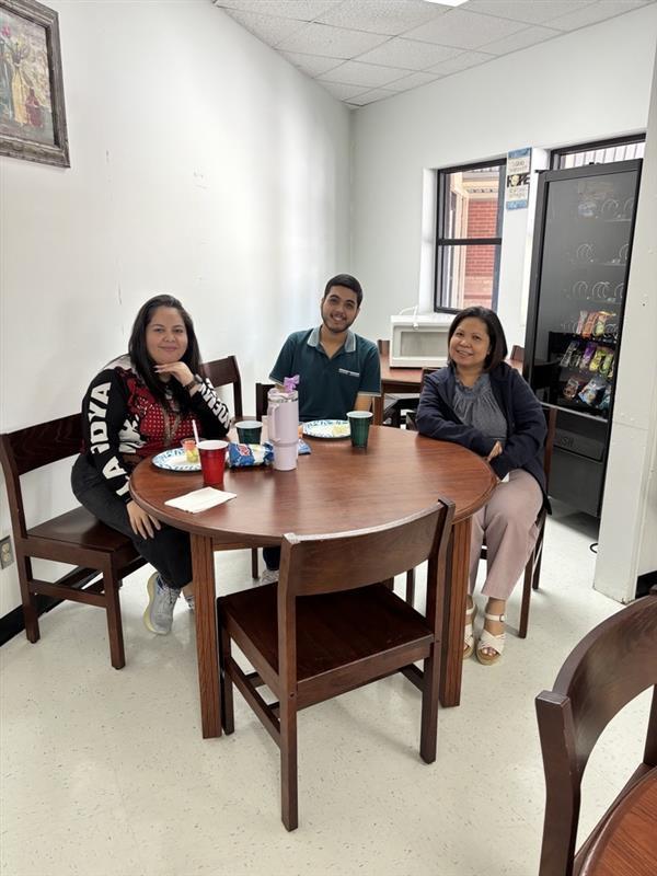 Social Worker Mrs. Aguilera