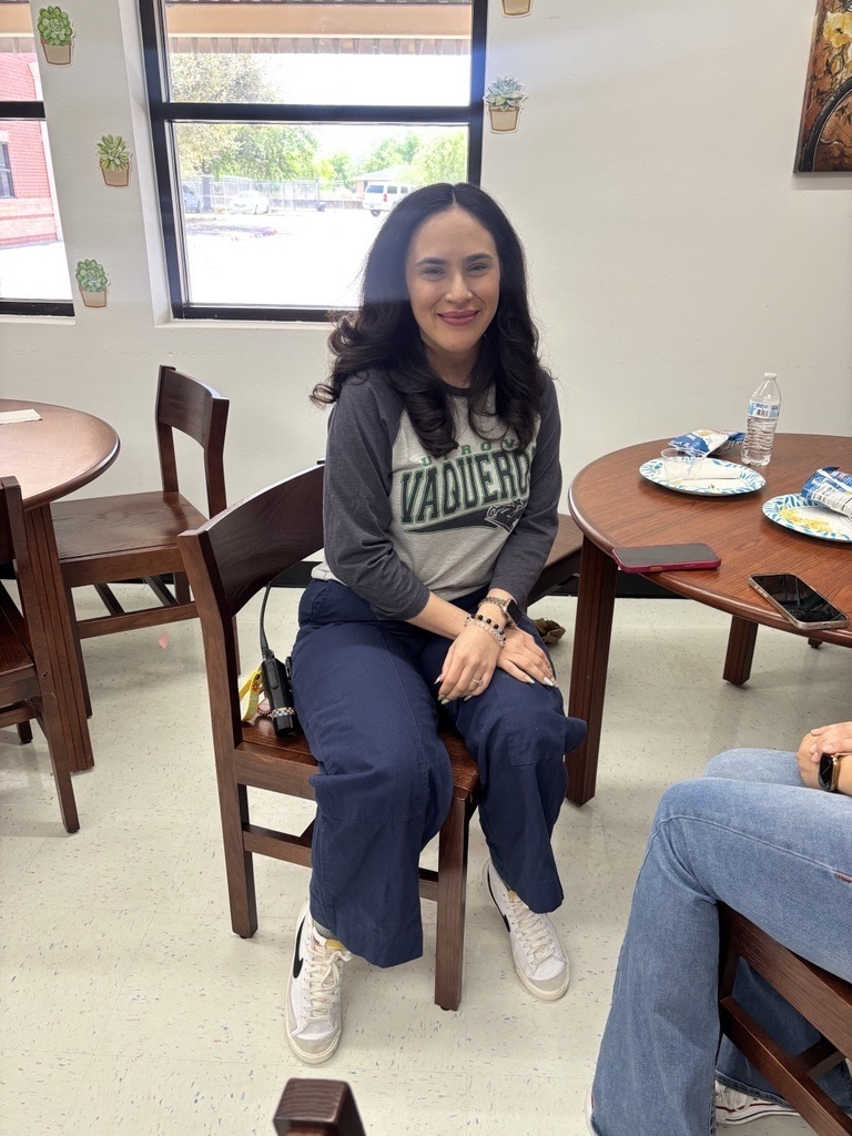 Social Worker Mrs. Aguilera