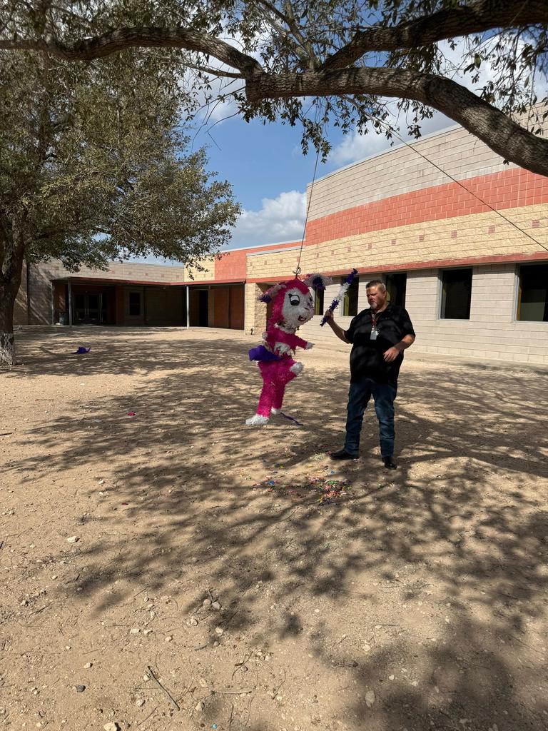 Team Building before STAAR Test by hitting Pinata