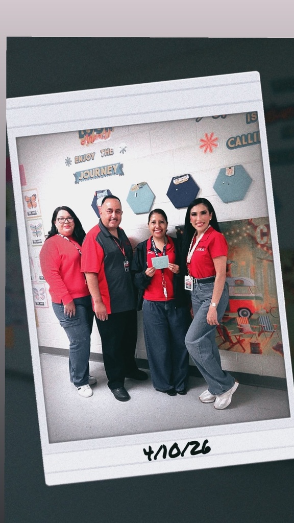 Henry B. Gonzalez celebrates Assistant Principal Ms. Reyna for Assistant Principal Appreciation Week