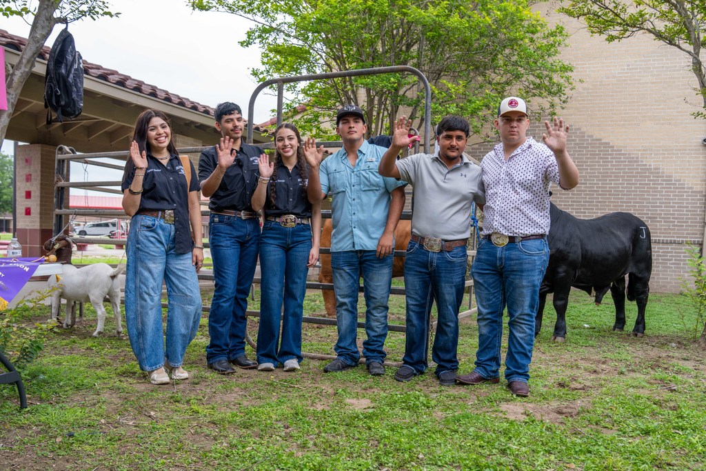 l Career Quest CTE Expo!