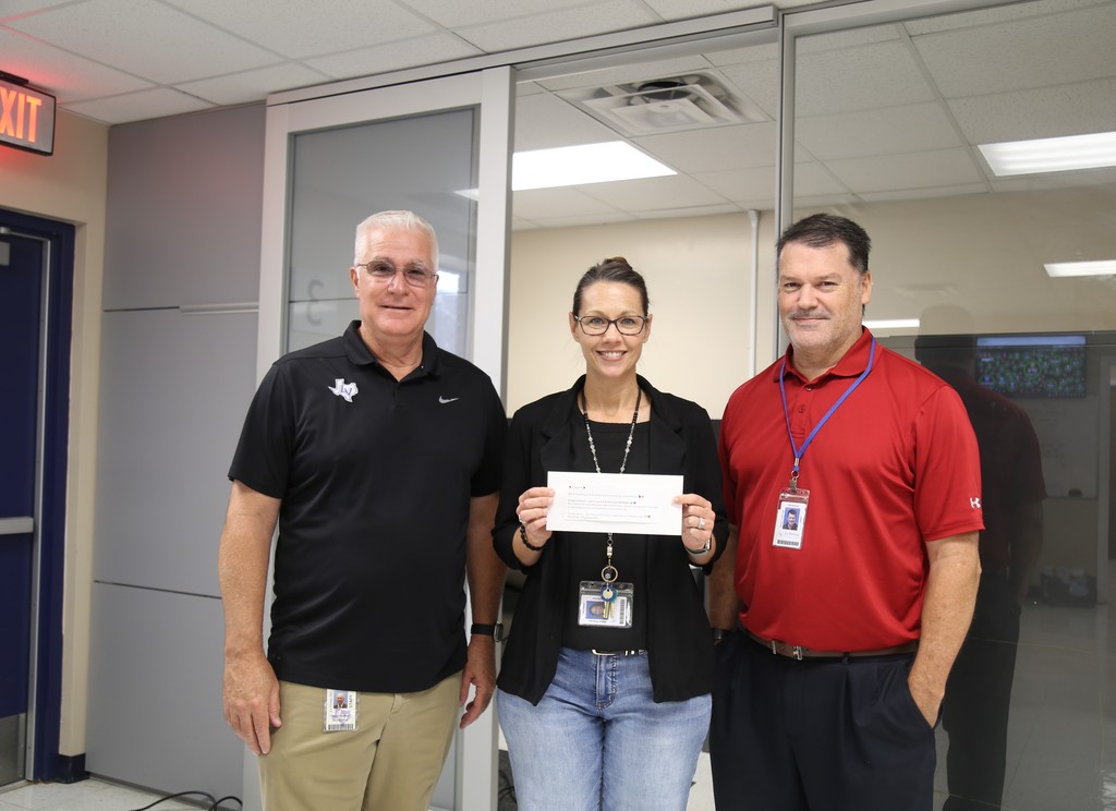 H-E-B Gift Card WINNER Lindsay Hatfield