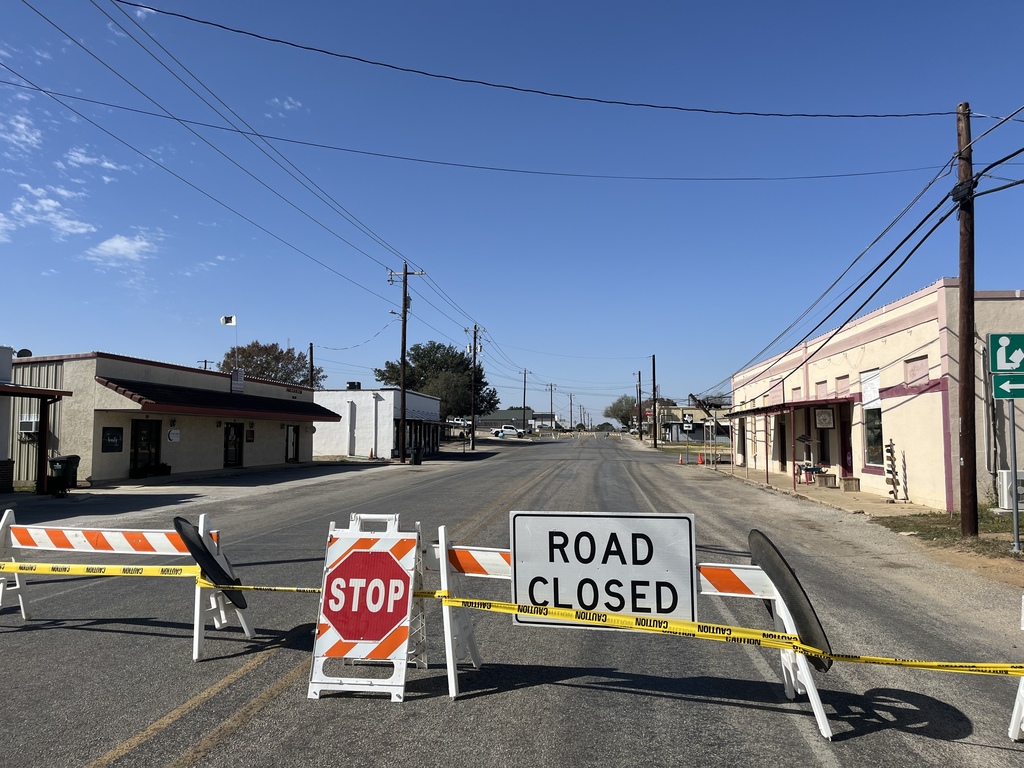 Road Closed  at Chihuahua and FM 775