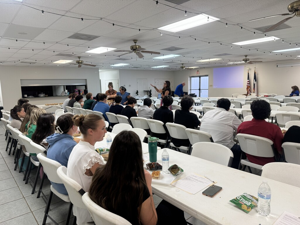 Students attend the Greater Chamber of Commerce meeting