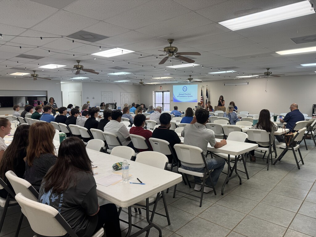Students attend the Greater Chamber of Commerce meeting