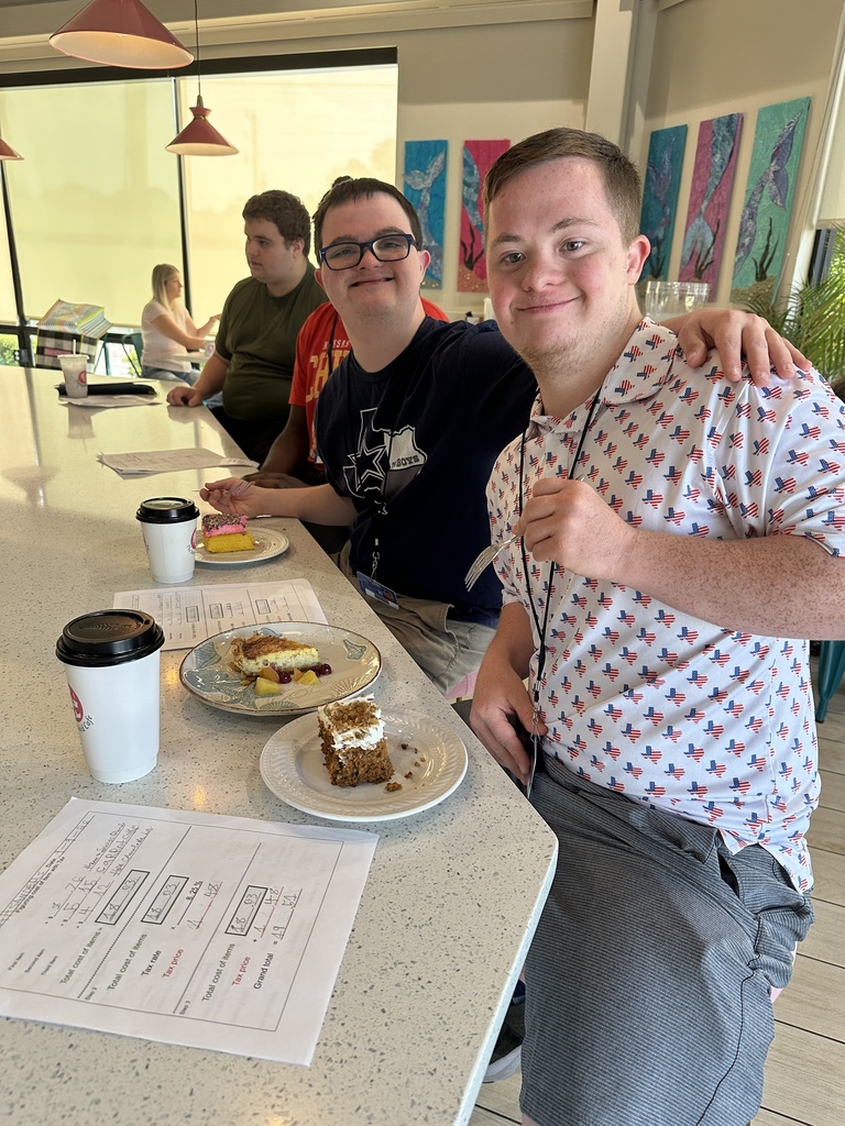 18+ students visit The Mermaid Cafe in San Antonio