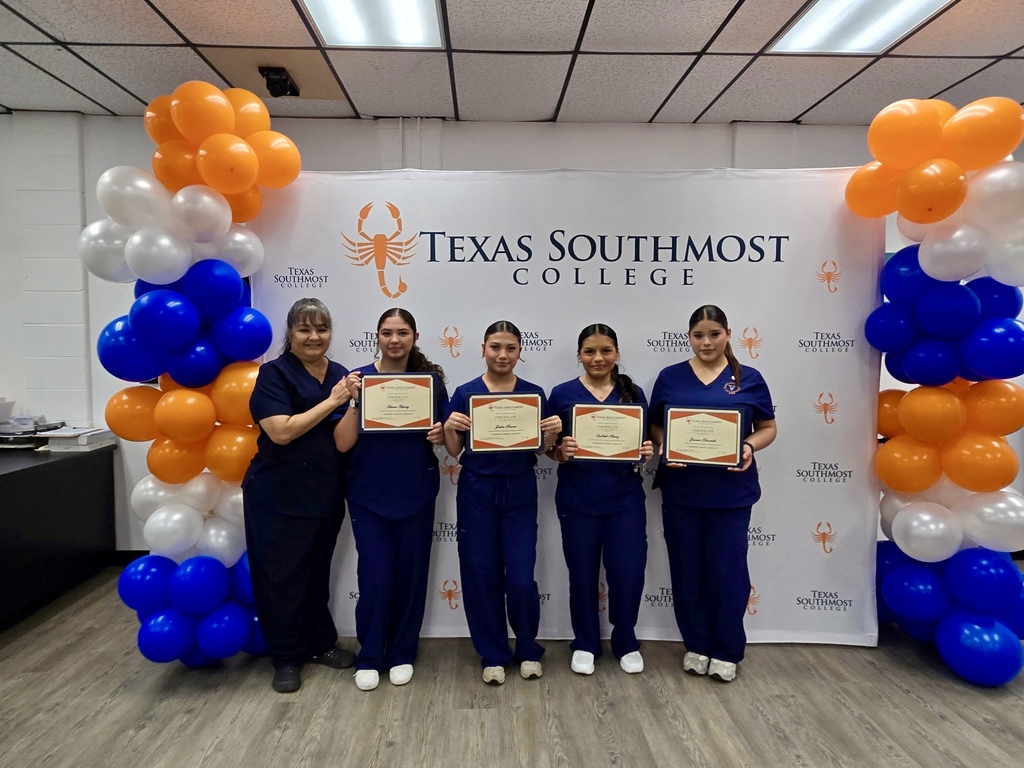 CNA graduates