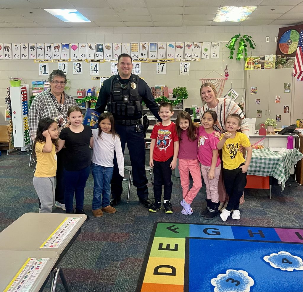 Officer LaBarge and Group Photo 