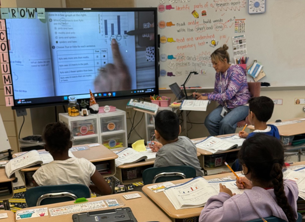 Students work in class.