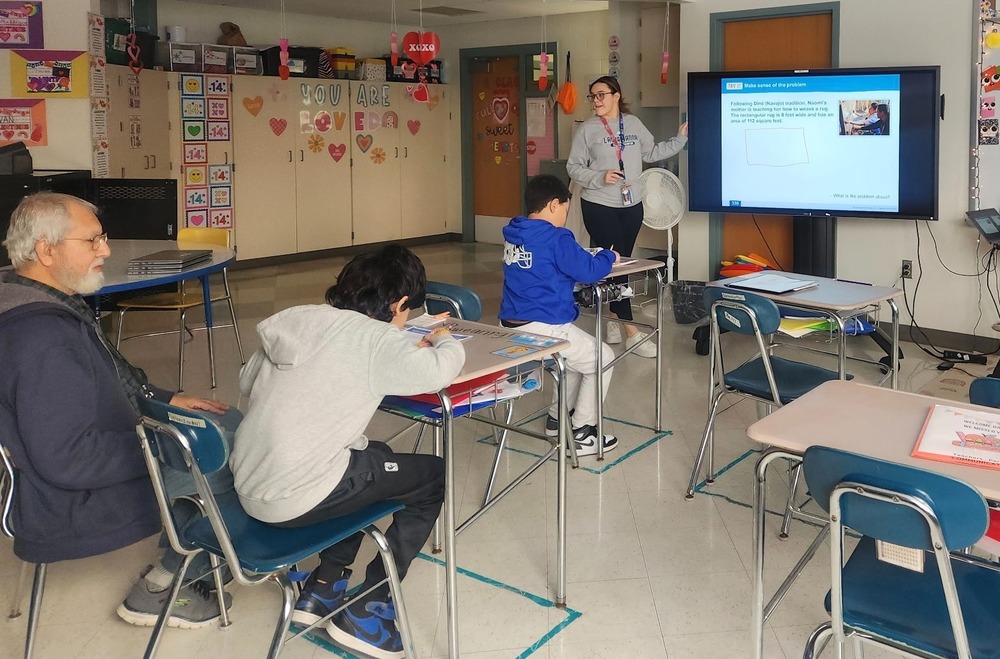 Students learn in class.