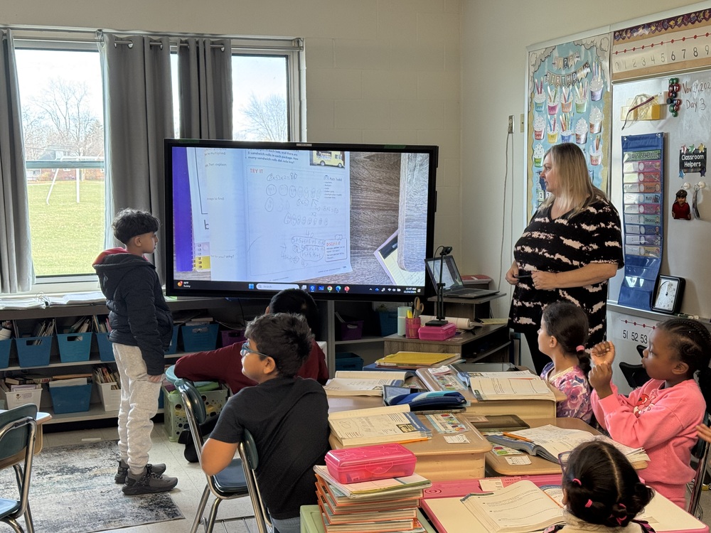 Students work in class.