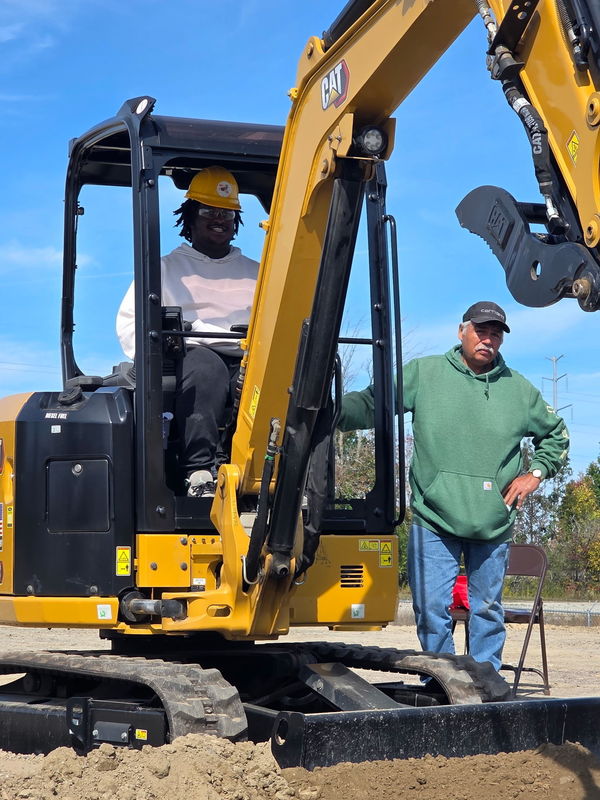 Students participate in WNY Construction Career Day