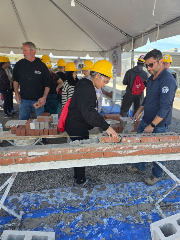 Students participate in WNY Construction Career Day