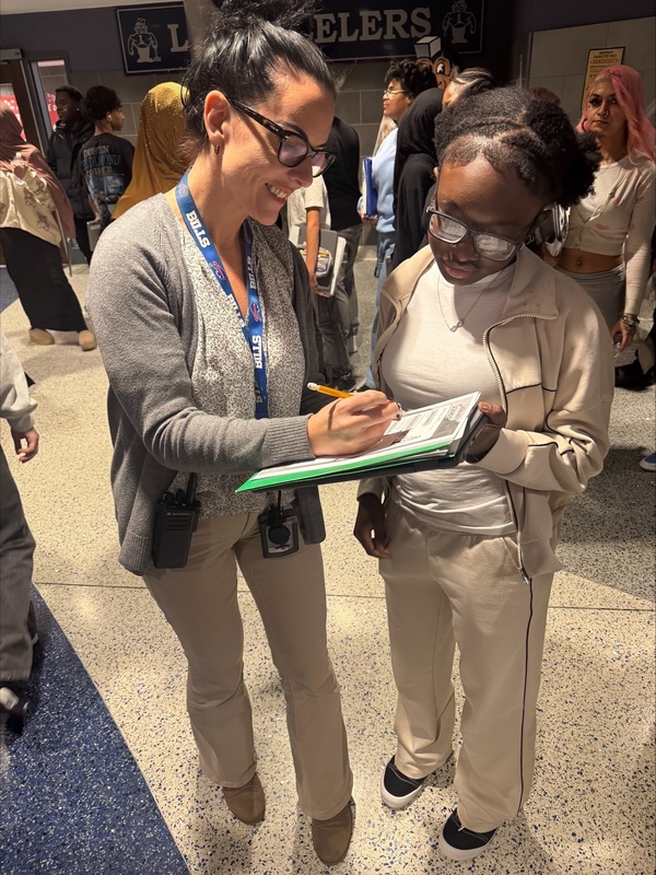 Freshman participate in guidance scavenger hunt.