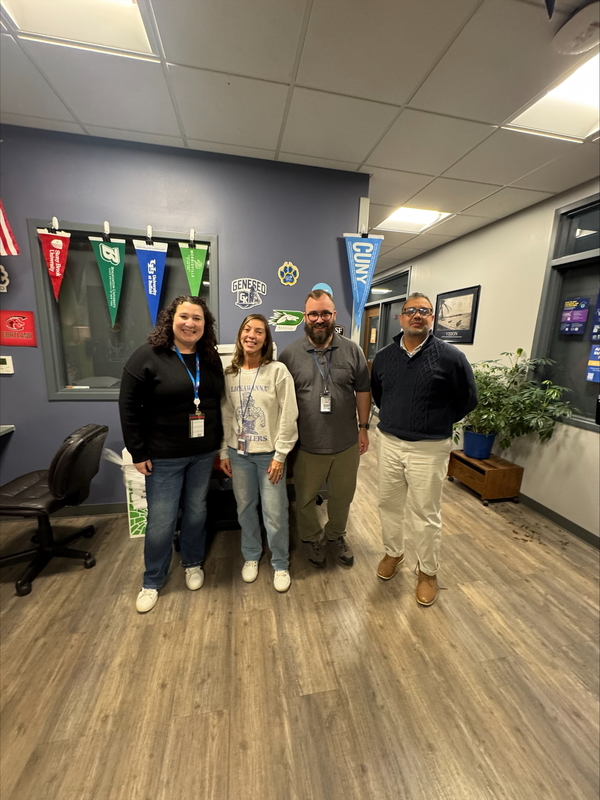 Freshman participate in guidance scavenger hunt.