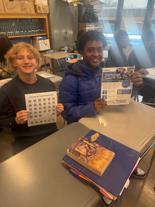 Students learn about CTE opportunities in class.