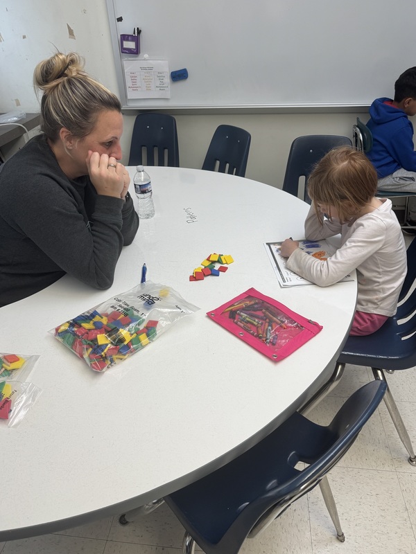 Students work in class.