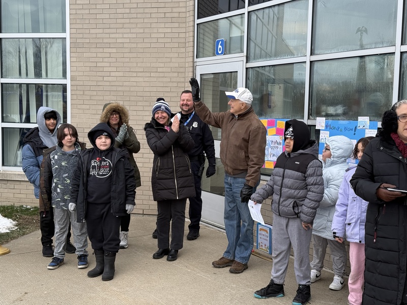 Mr. Sanders joins Martin Road community to open new playground.