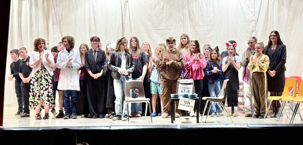 Goldilocks on Trial Cast