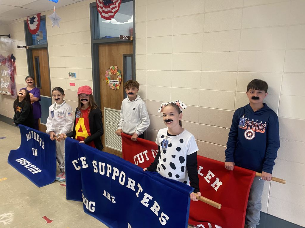 Kids waiting for parade.