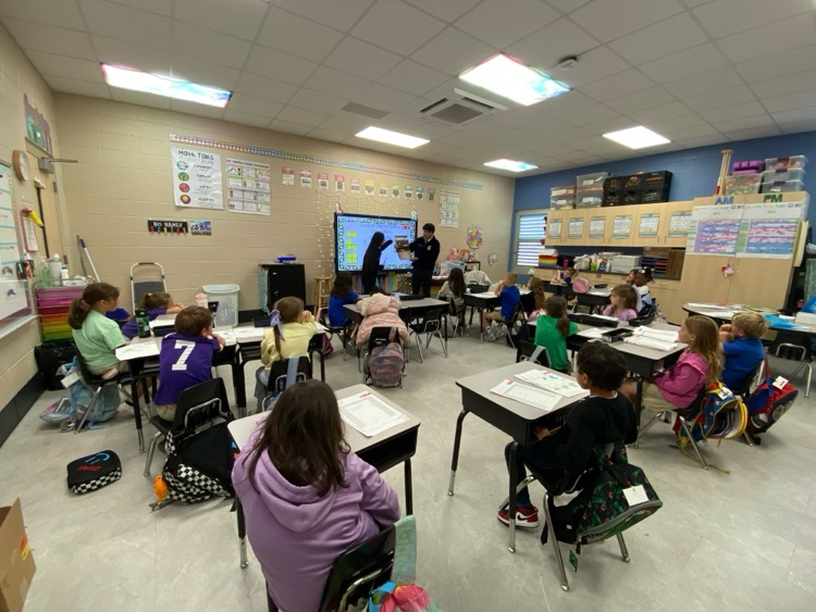 FFA students with our 1st grade students.