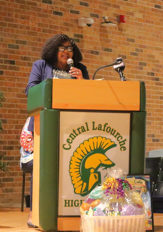 Dr. Joann Matthews delivers the keynote address.