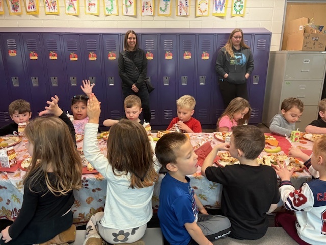 Preschool students enjoying their Friendsgiving meal.