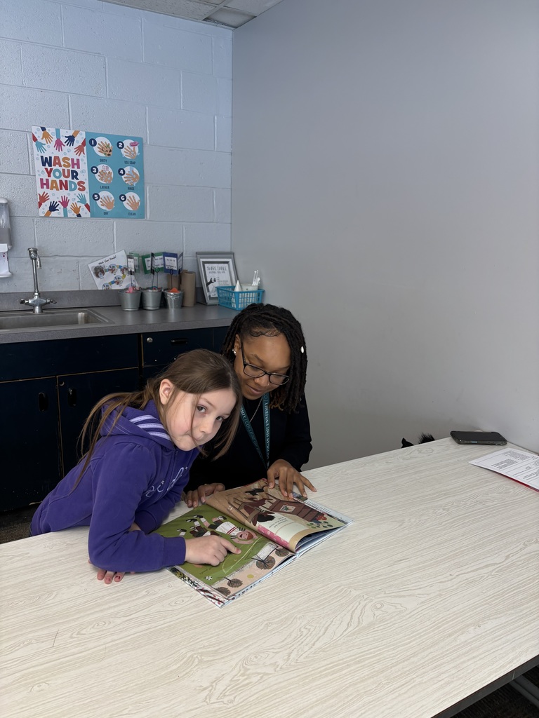 MSU students reading with 1st graders