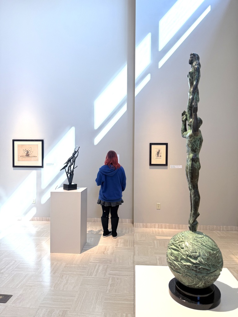 LHS Art Students visit SVSU 