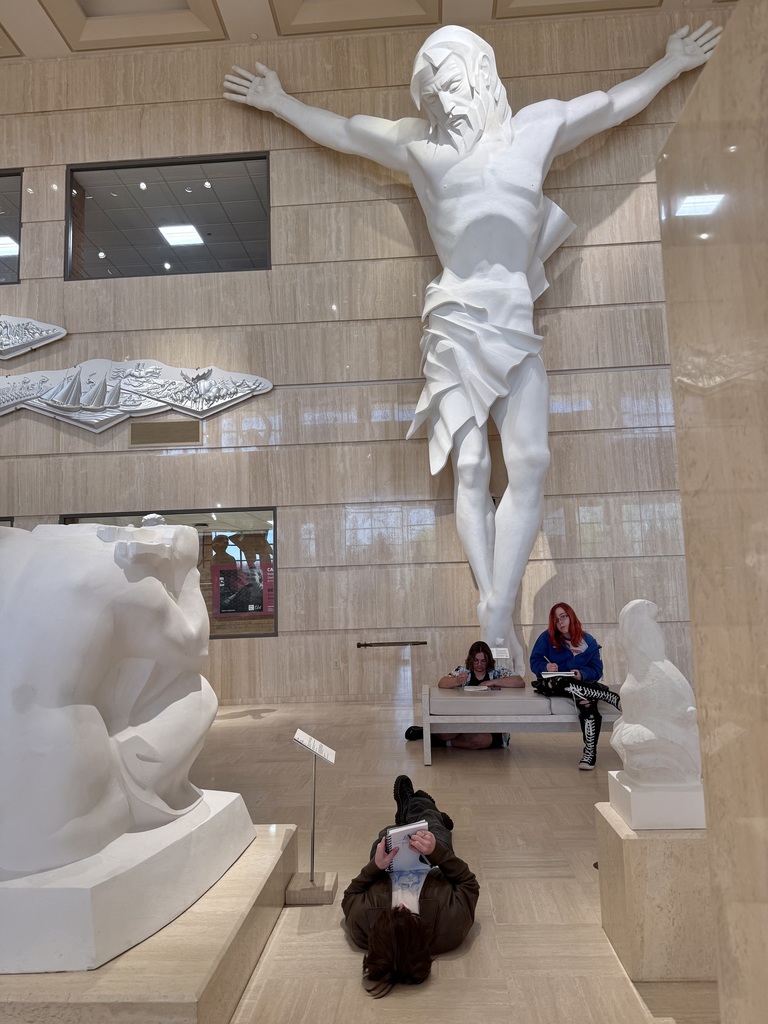 LHS Art Students visit SVSU 