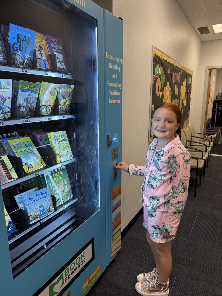 Book vending machine