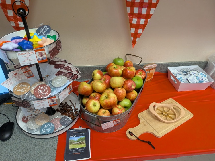Awesome to the core… Apple Bar