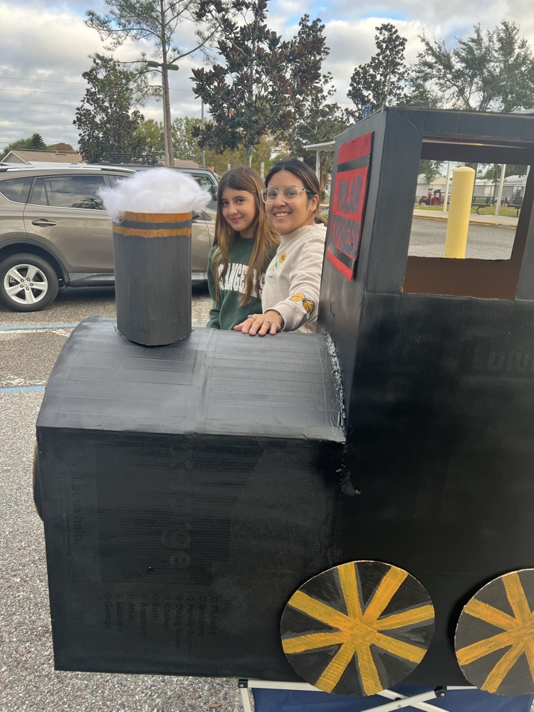 Train decoration donation for VPK.