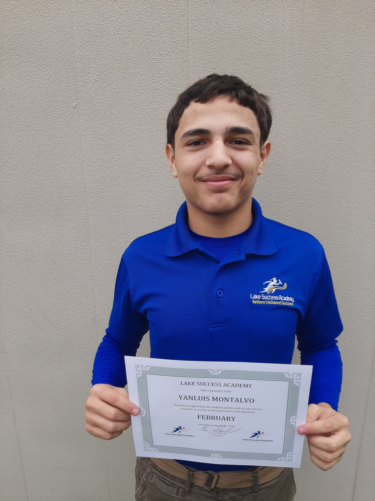 The happy gratuate and award recipient.