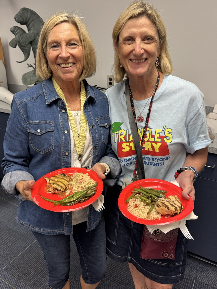 Longhorn Steakhouse supporting Triangle Elementary teachers and staff by providing lunch 