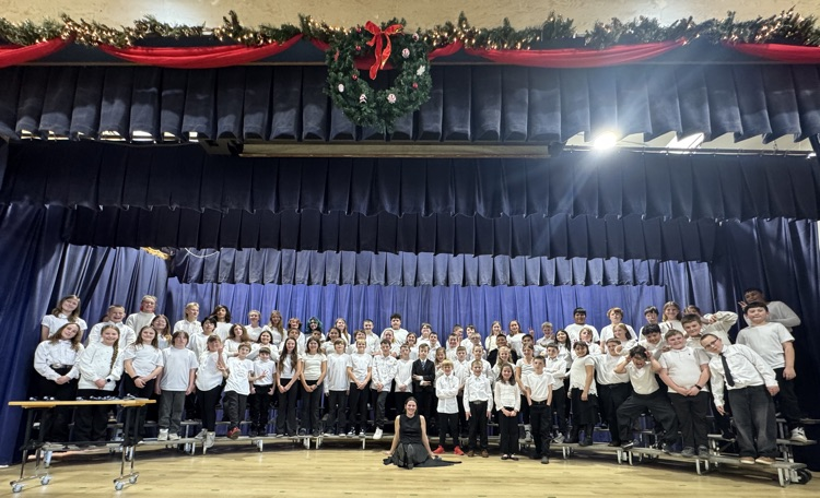 5th and 6th grade students with Mrs. Davis