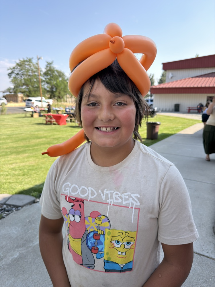 balloon hat