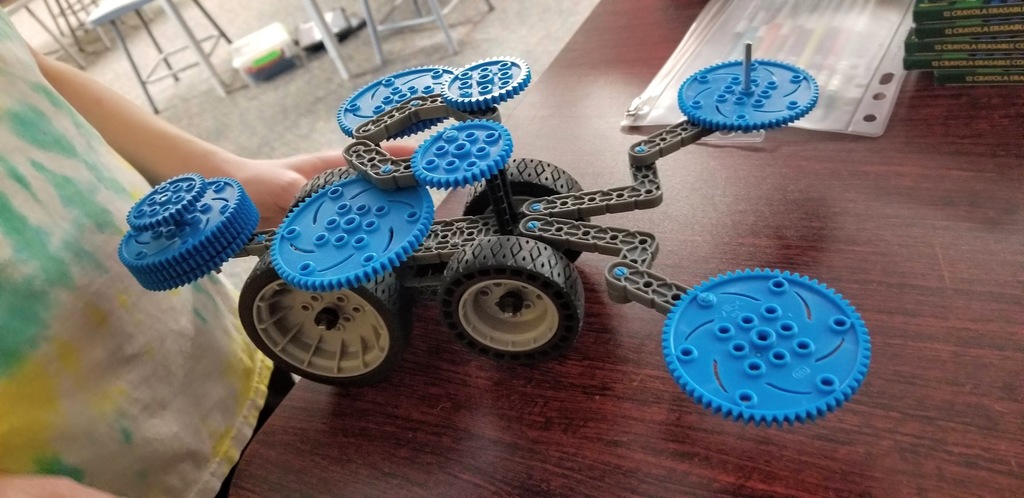 K'Nex robot 