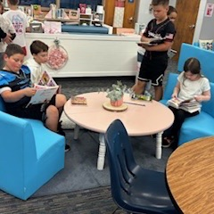 kids in a library