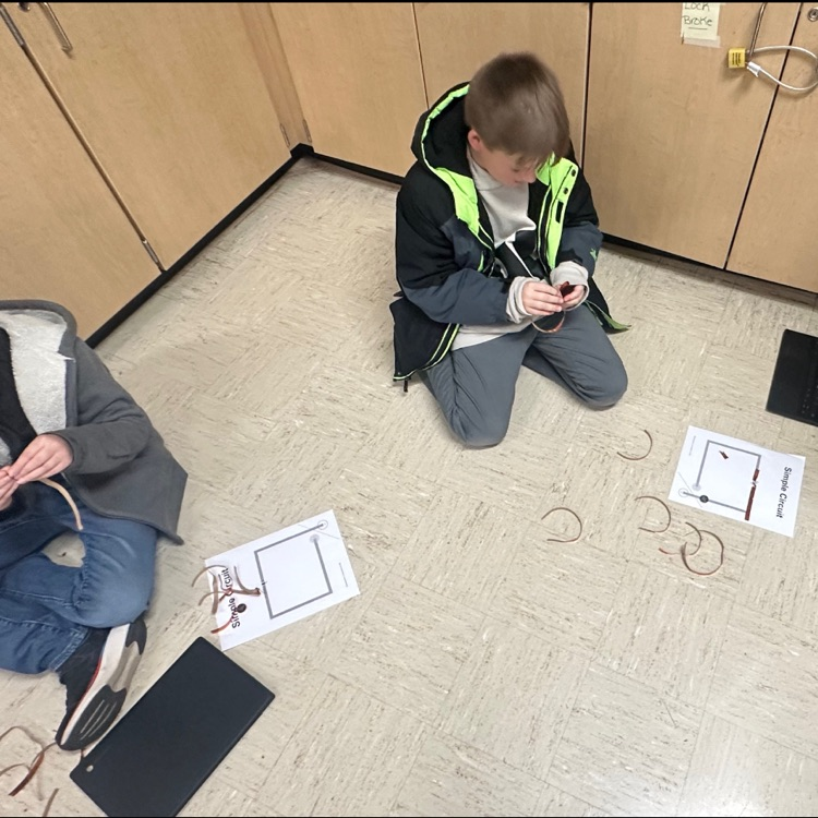 students working in a STEM class