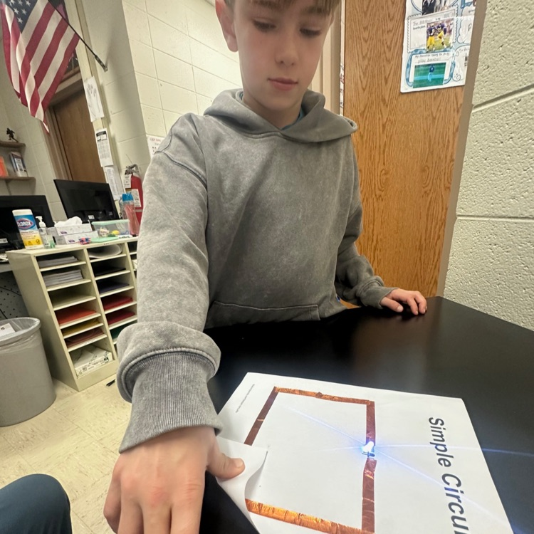 students working in a STEM class