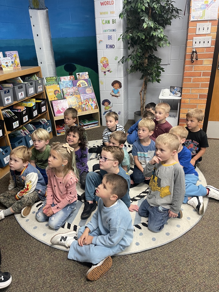 group of preschoolers in a library