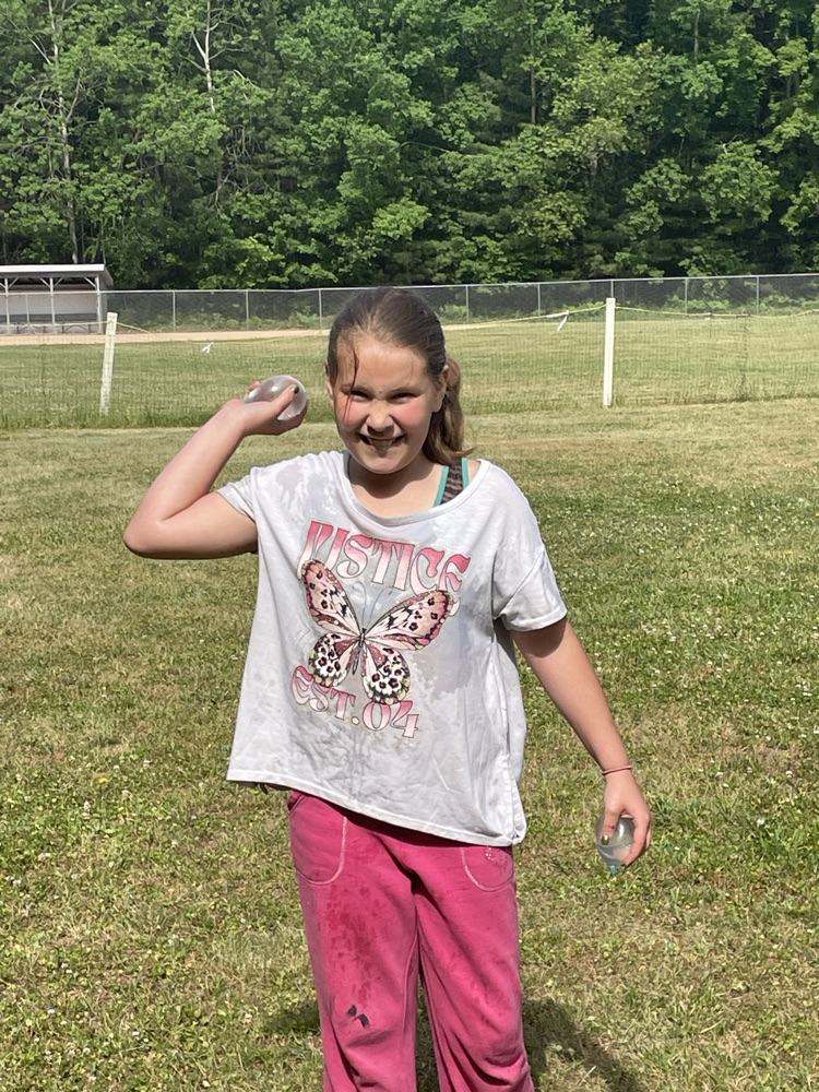 water balloon fight 